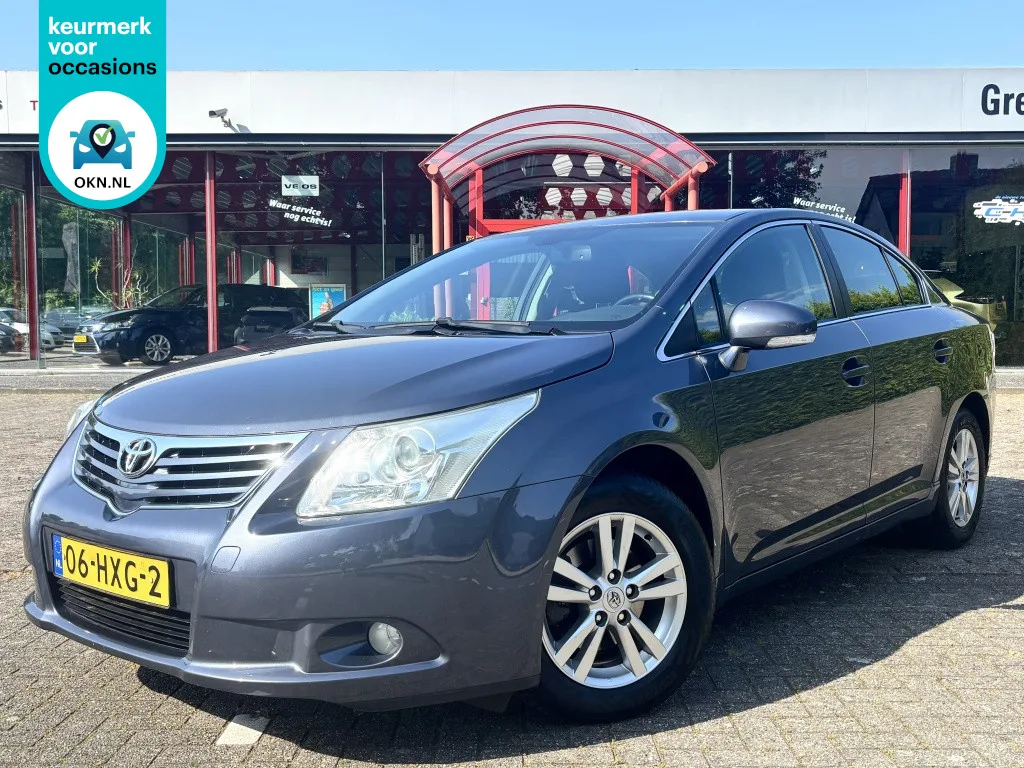 Toyota Avensis (2009) — foto 1